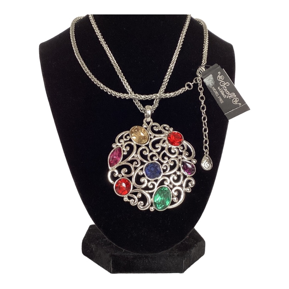 Scroll Round Pendant Necklace Multicolor Rhinestone Silver Tone Scroll Filigree